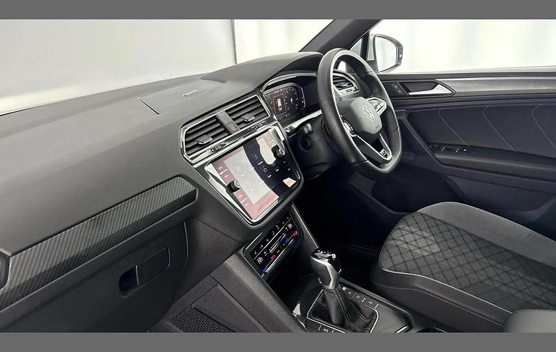 Used VW Tiguan R-line Edition 150 HP (110 kW) 2023 Silver SUV