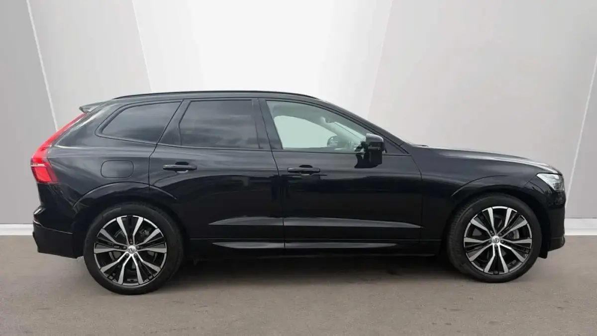 Used Volvo XC60 Ultimate 247 HP (181 kW) 2024 Black SUV