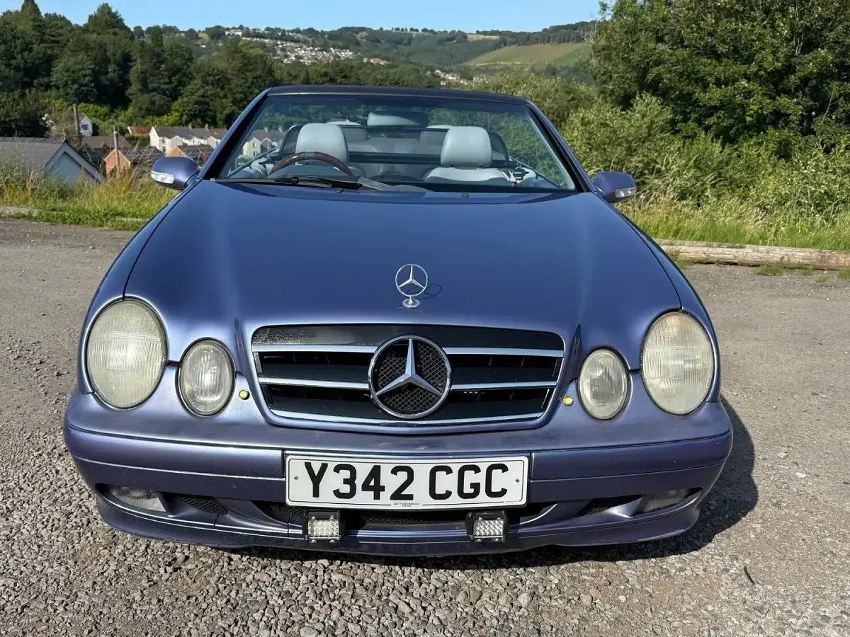 Used Mercedes CLK230 Avantgarde 193 HP (141 kW) 2001 Blue Cabriolet
