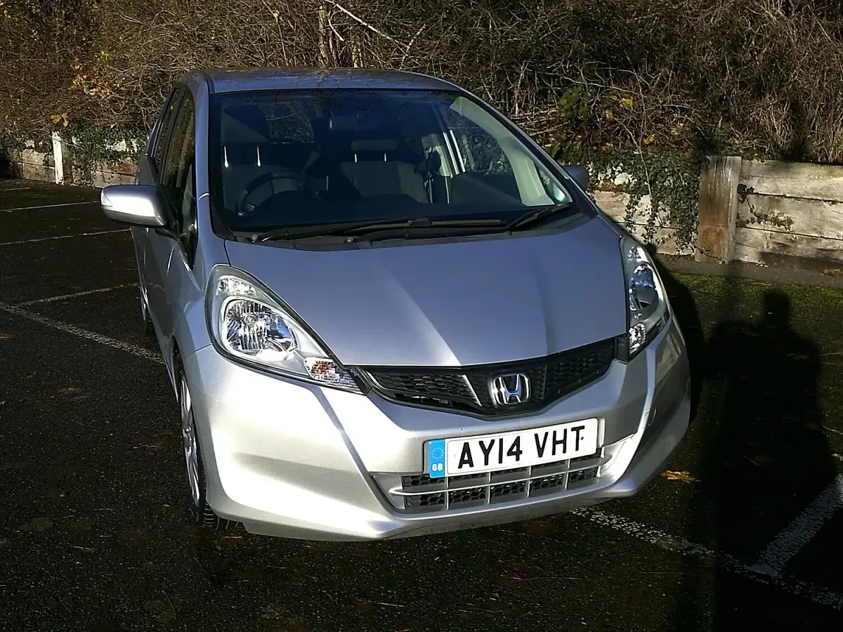 Used Honda Jazz ES 99 HP (72 kW) 2014 Silver Hatchback