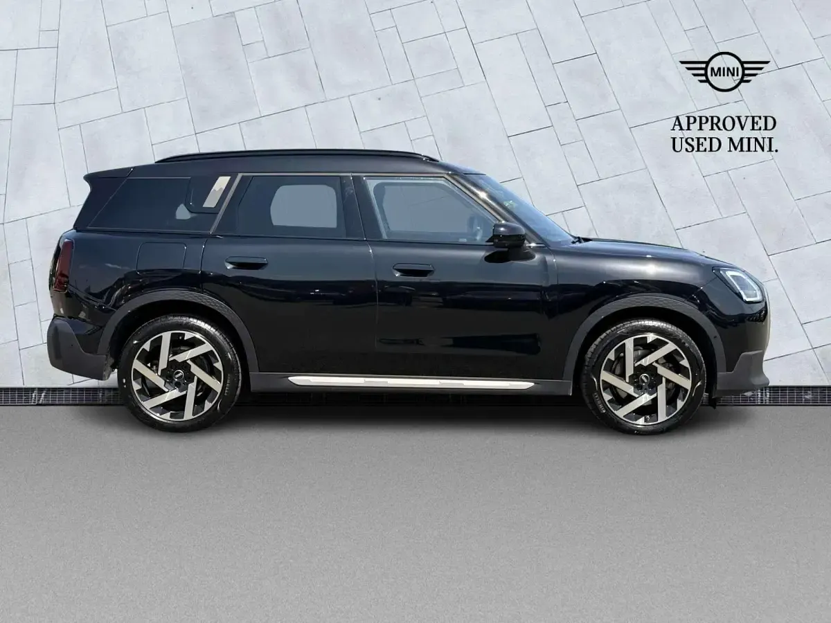 Used Mini Countryman Exclusive 170 HP (125 kW) 2025 Black SUV