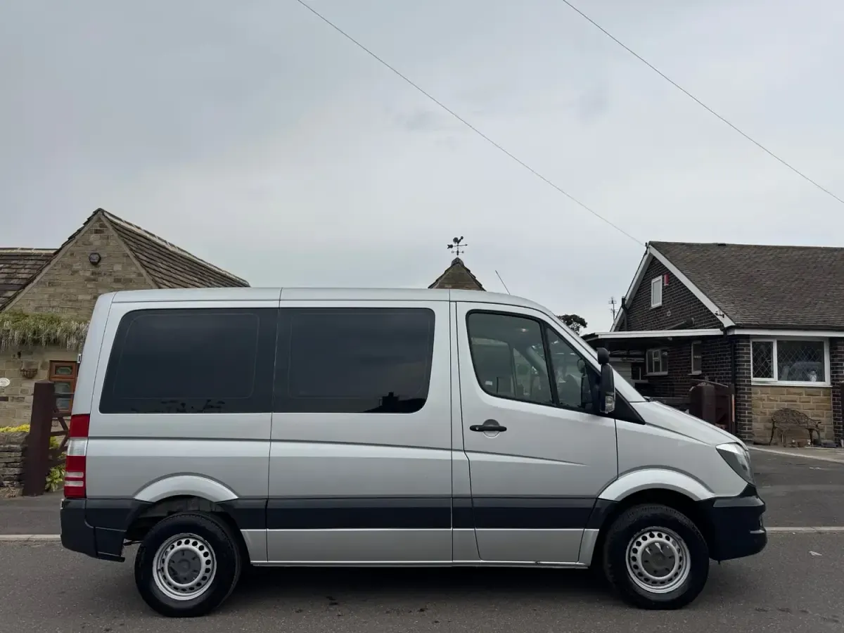 Używany Mercedes Sprinter 95 KM (69 kW) 2015 Srebrny Van
