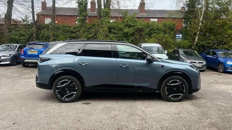 Used Peugeot 5008 GT 152 kW (207 HP) 2025 Blue SUV