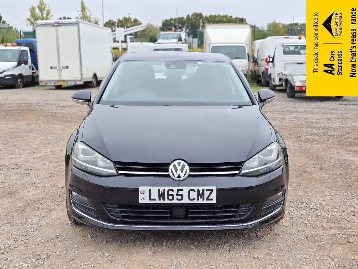 Used VW Golf VII S 125 HP (91 kW) 2015 Black Hatchback