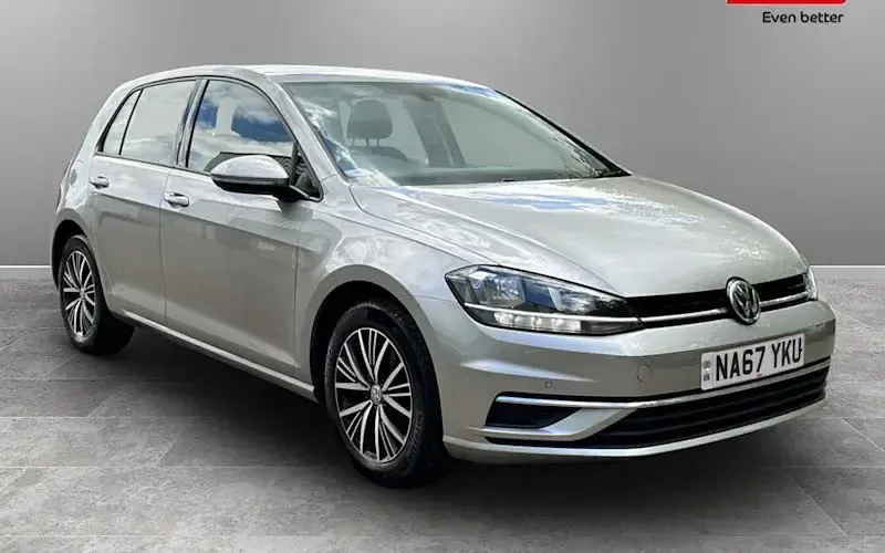 Used VW Golf VII SE 125 HP (91 kW) 2017 Hatchback