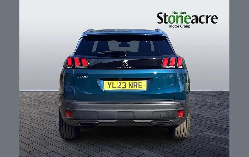 Used Peugeot 3008 Active+ 131 HP (96 kW) 2023 Blue SUV