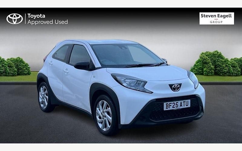 Used Toyota Aygo X PURE 72 HP (52 kW) 2025 SUV