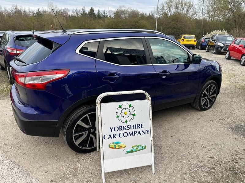 Used Nissan Qashqai Tekna 110 HP (80 kW) 2016 Blue SUV