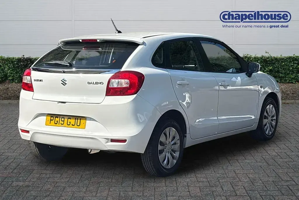Used Suzuki Baleno SZ3 90 HP (66 kW) 2019 White Hatchback