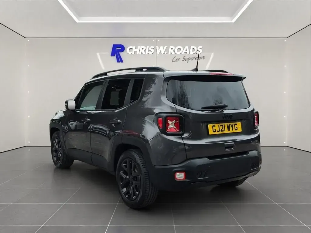 Begagnad Jeep Renegade Night Eagle 120 HK (88 kW) 2021 Grå SUV