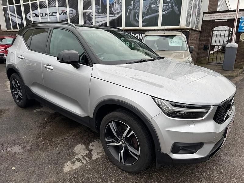 Used Volvo XC40 R-Design 190 HP (139 kW) 2019 Silver SUV