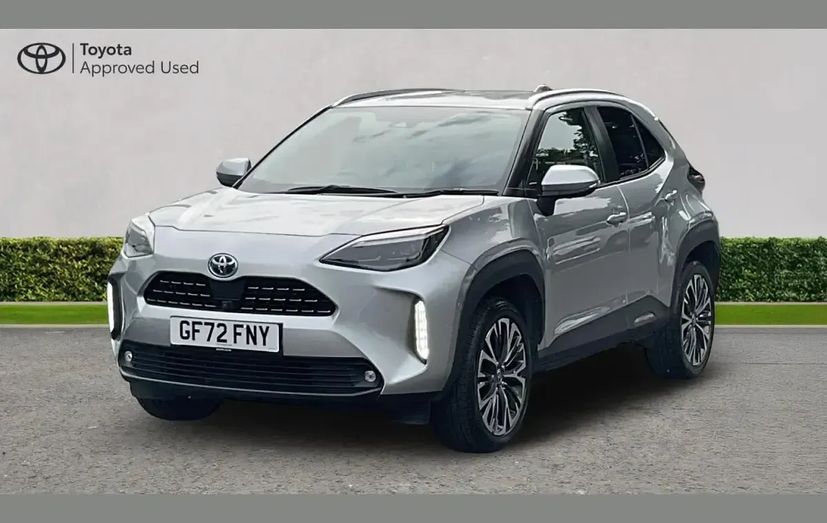 Used Toyota Yaris Cross 113 HP (83 kW) 2022 Silver SUV