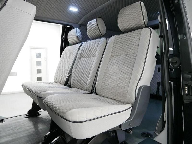 Used VW Transporter Highline 204 HP (150 kW) 2023 Black Van