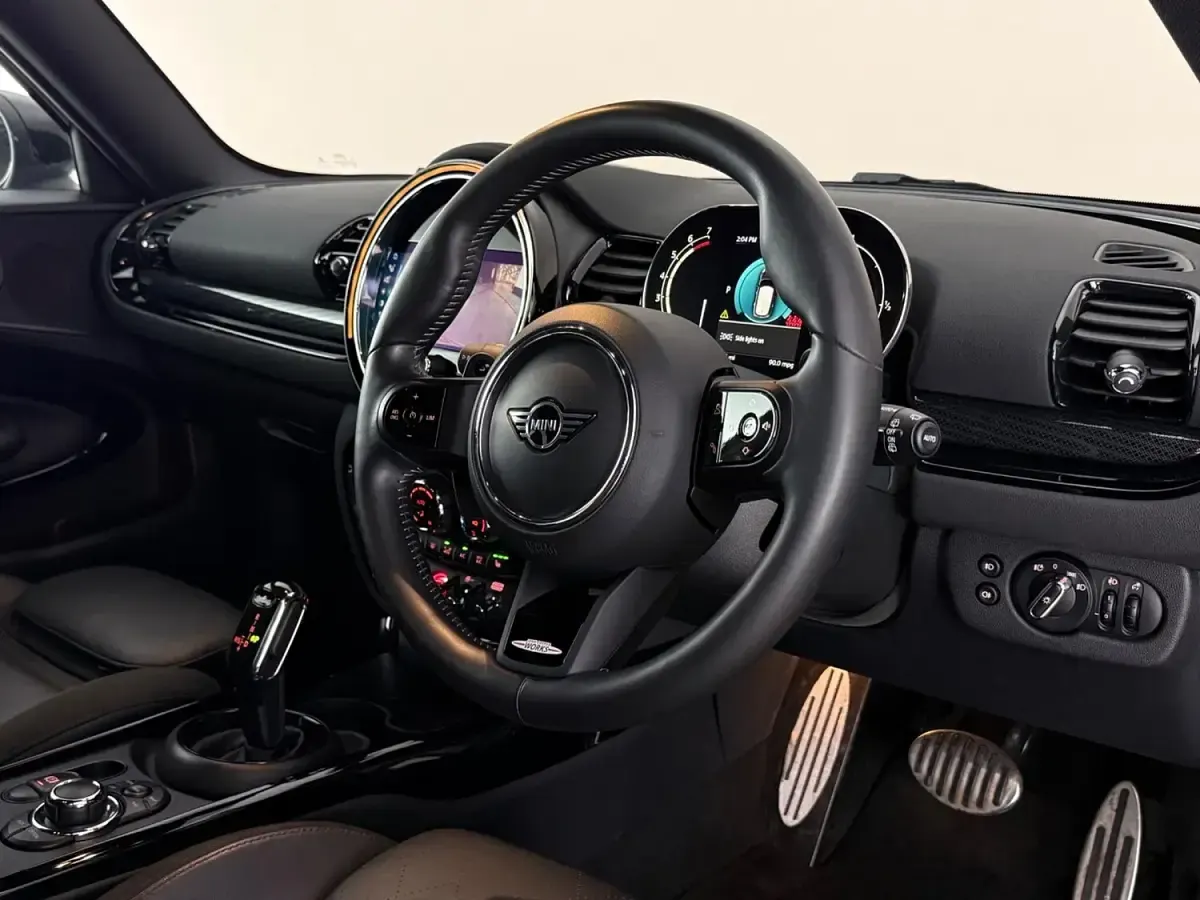 Used Mini Cooper Clubman Sport 192 HP (141 kW) 2020 Silver Estate