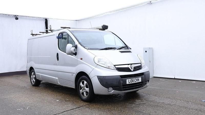 Silver Used 2011 Vauxhall Vivaro Sportive MPV | £3,995 (Good price) - Image 1/4