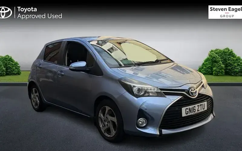Used Toyota Yaris 101 HP (74 kW) 2016 Hatchback