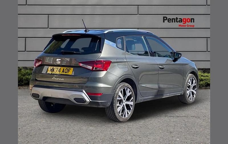 Used Seat Arona Xperience Lux 113 HP (83 kW) 2024 Green SUV