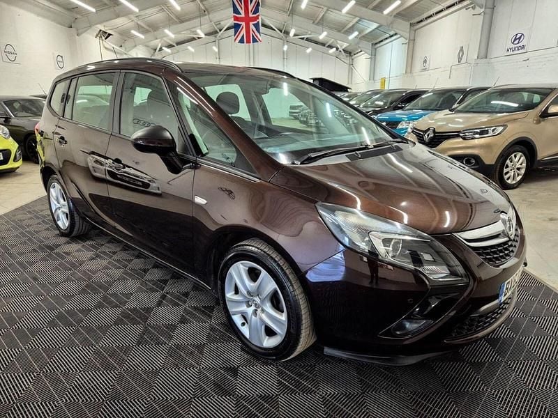 Used Vauxhall Zafira 170 HP (125 kW) 2013 Brown MPV