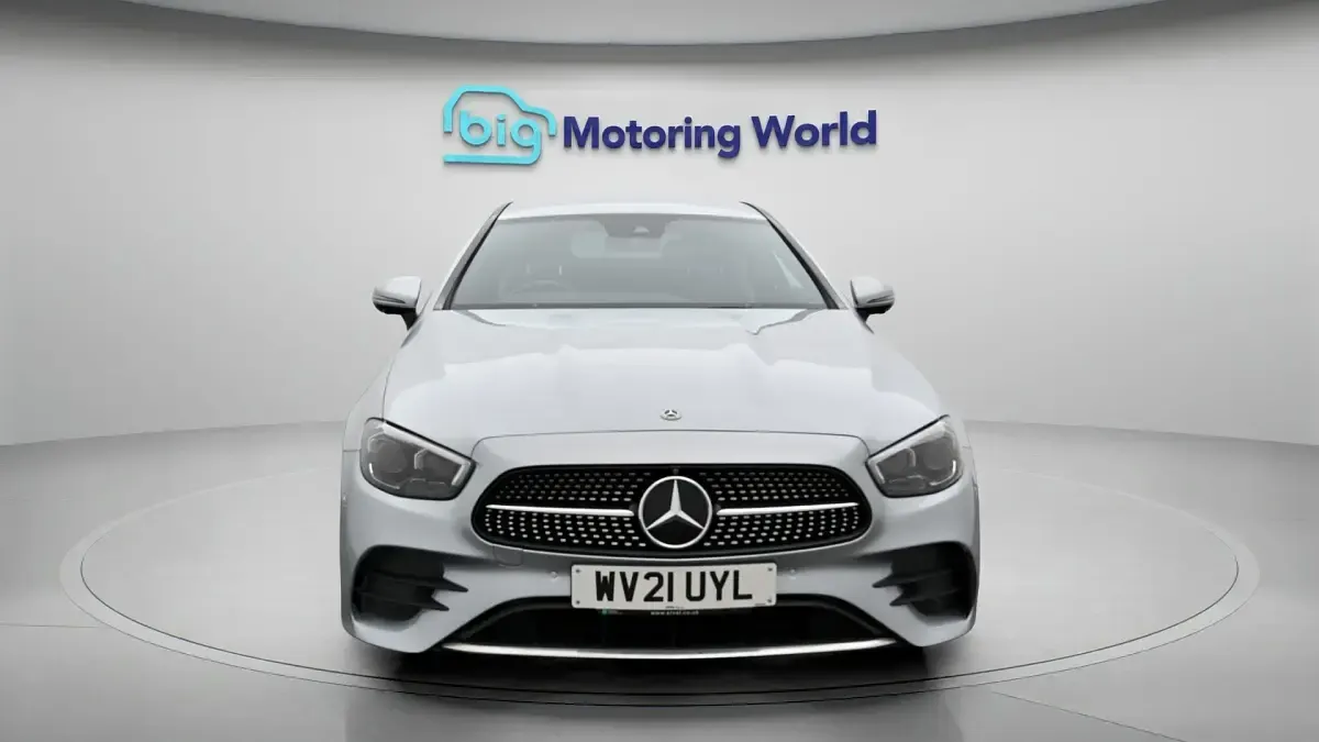Used Mercedes E220 AMG line 194 HP (142 kW) 2021 Silver Coupe