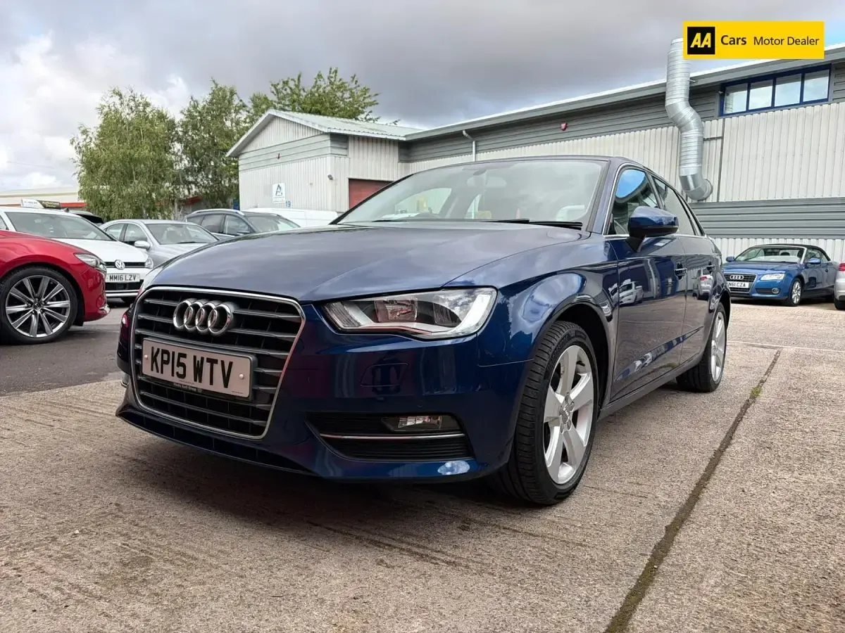 Used Audi A3 Sport 125 HP (91 kW) 2015 Blue Hatchback