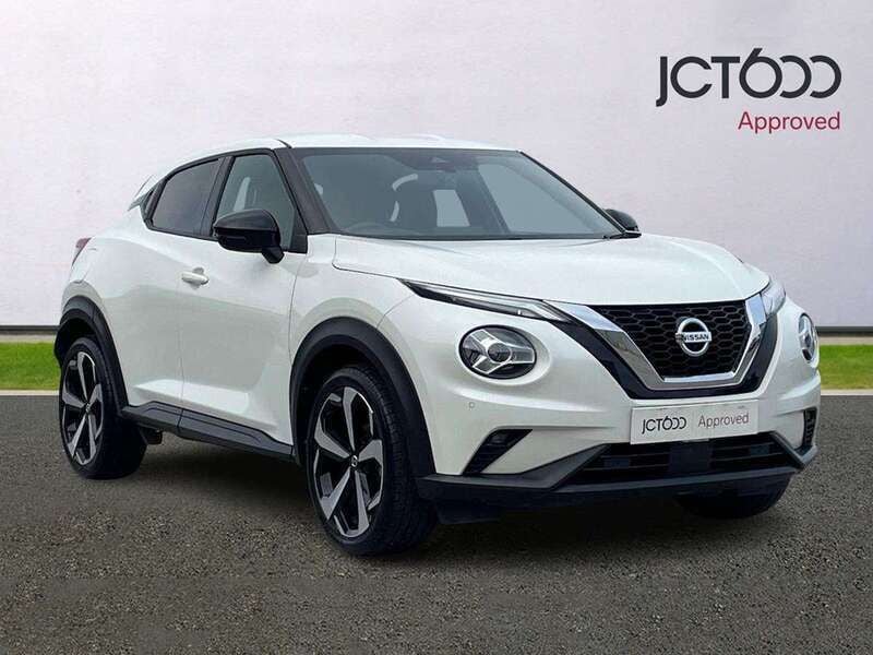 White Used 2021 Nissan Juke Tekna SUV | £16,386 (Fair price) - Image 1/4