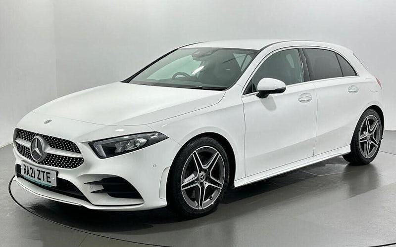 Used Mercedes A250 AMG Line Premium 224 HP (164 kW) 2020 White Hatchback