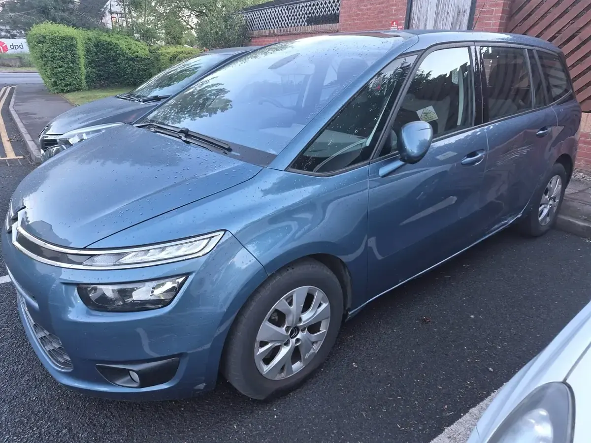 Used Citroën Grand C4 Picasso VTR Sport 100 HP (73 kW) 2014 Blue MPV