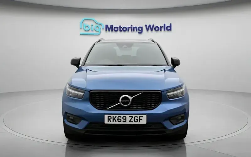 Used Volvo XC40 R-Design 190 HP (139 kW) 2019 Blue SUV