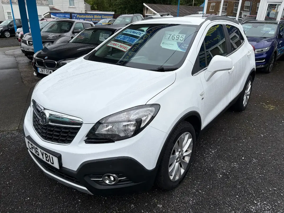 Used Vauxhall Mokka 136 HP (100 kW) 2016 White SUV
