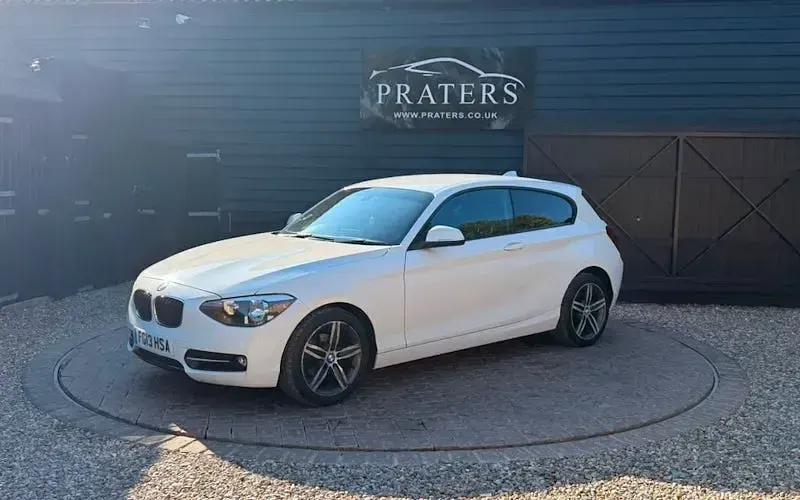 Used BMW 116 Sport Line 136 HP (100 kW) 2013 White Hatchback
