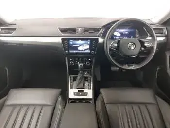 Used Skoda Superb SE Technology 150 HP (110 kW) 2022 White Estate