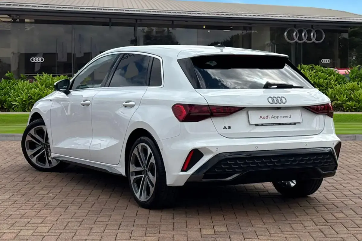Used Audi A3 S-Line 116 HP (85 kW) 2025 White Hatchback