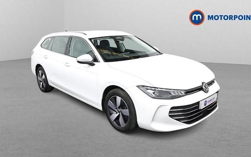 Used VW Passat Life 204 HP (150 kW) 2025 White Estate