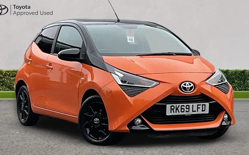 Used Toyota Aygo X-cite 72 HP (52 kW) 2019 Hatchback