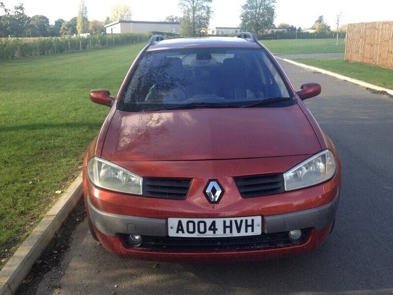 Used Renault Mégane II Dynamique 80 HP (58 kW) 2004 Red Estate