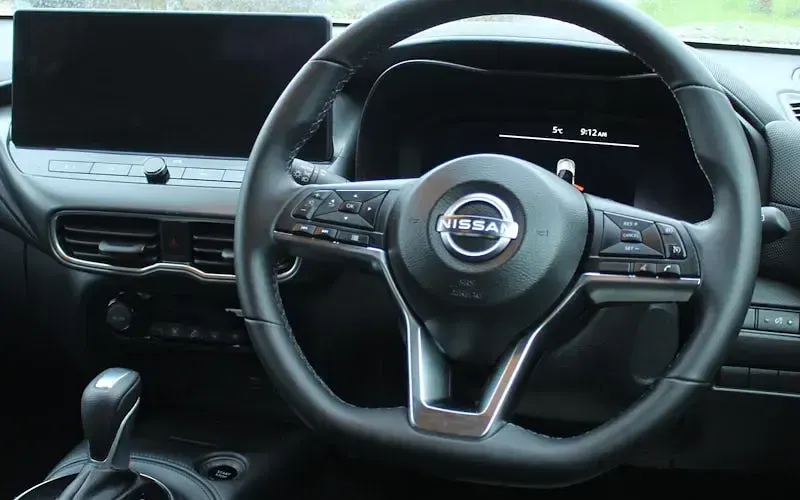 Used Nissan Juke N-Connecta 143 HP (105 kW) 2025 White SUV