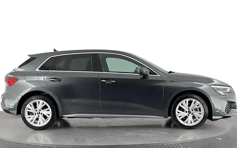 Used Audi A3 Sportback e-tron S-Line 204 HP (150 kW) 2025 Hatchback