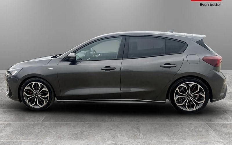 Used Ford Focus ST-Line 120 HP (88 kW) 2022 Hatchback