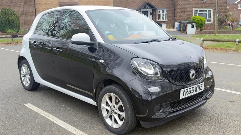 Used Smart ForFour Passion 2015 Black Hatchback