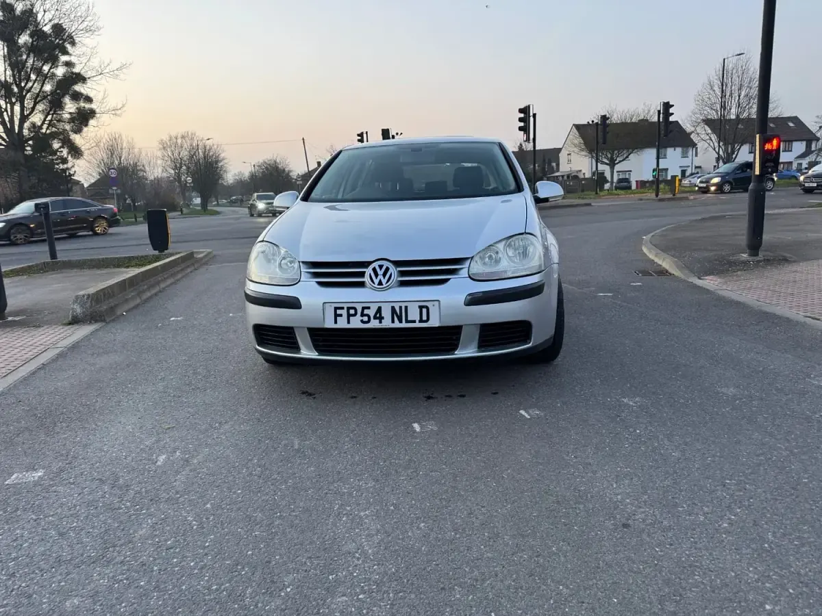 Usado VW Golf IV SE 2004 Prateado Citadino