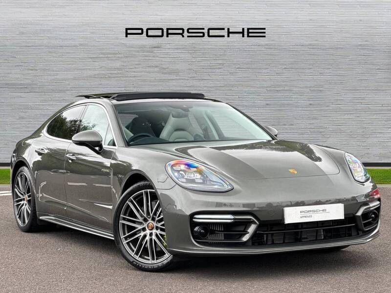 Aventurine green metallic Used 2023 Porsche Panamera 4 Platinum Edition Sedan | £75,990 - Image 1/4