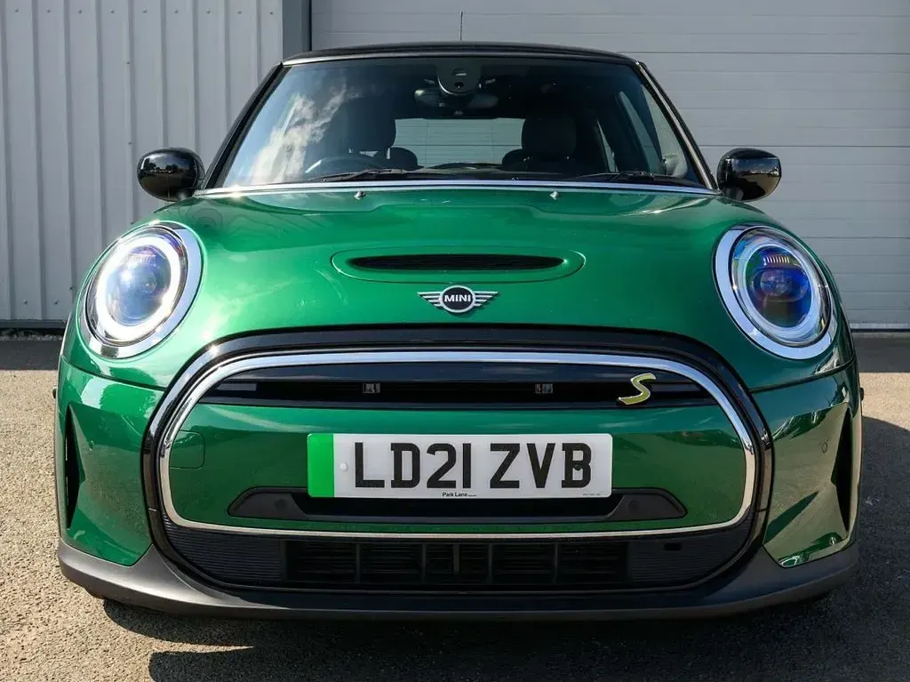 Used Mini Cooper SE Hatch 135 kW (184 HP) 2021 Green Hatchback