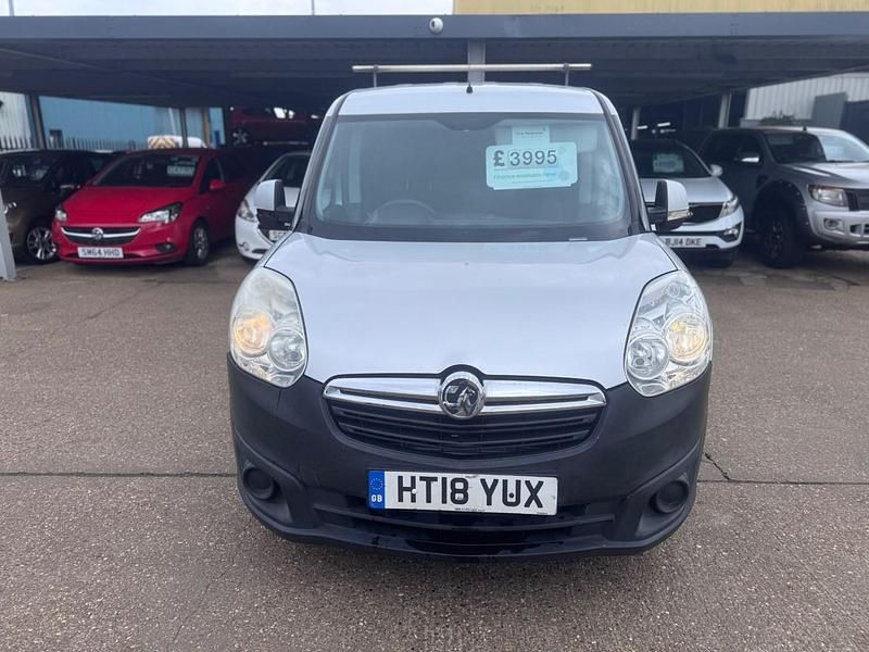 Used Vauxhall Combo 95 HP (69 kW) 2018 Silver MPV