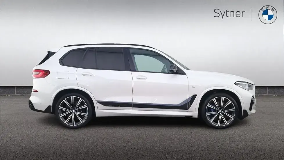 Used BMW X5 M Sport 261 HP (191 kW) 2020 White SUV