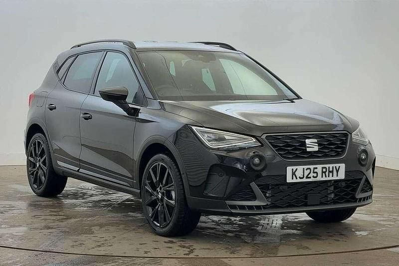 Black New 2025 Seat Arona Black Edition SUV | £22,995 (A bit pricey) - Image 1/4