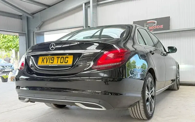 Used Mercedes C200 184 HP (135 kW) 2019 Black Sedan