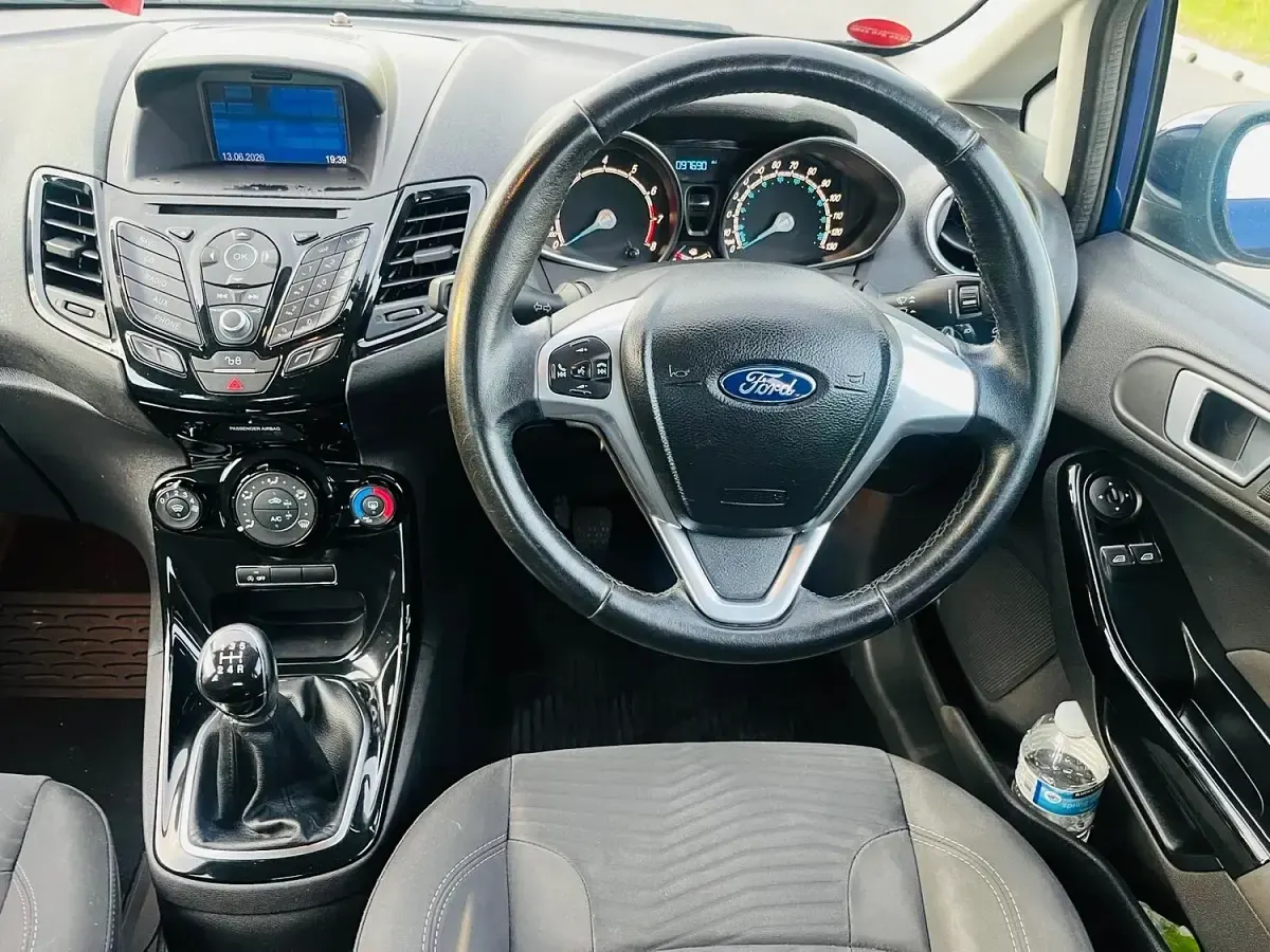 Used Ford Fiesta Zetec 98 HP (72 kW) 2016 Blue Hatchback