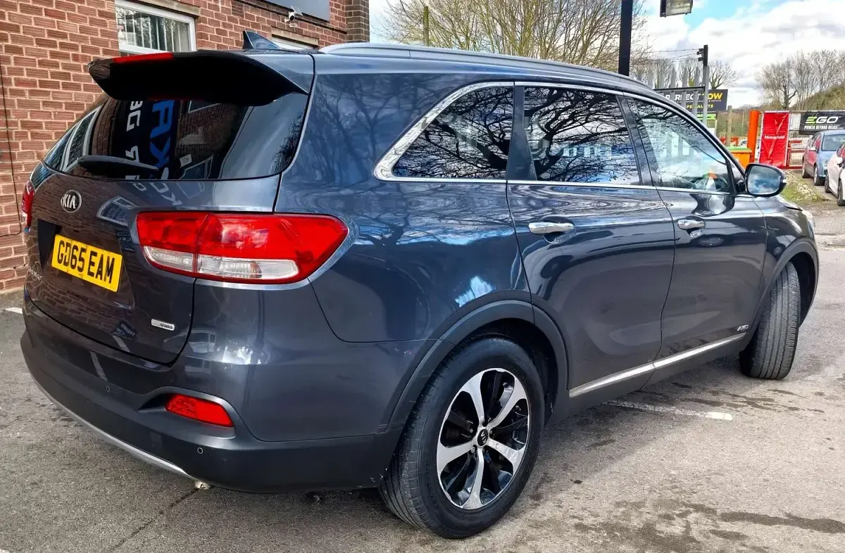 Used Kia Sorento 200 HP (147 kW) 2015 Grey SUV