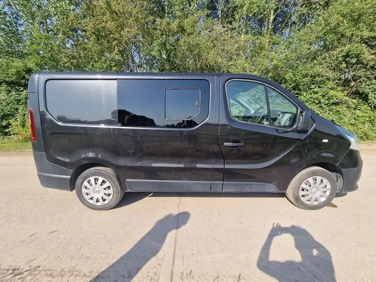 Used Renault Trafic Business 125 HP (91 kW) 2019 Black MPV
