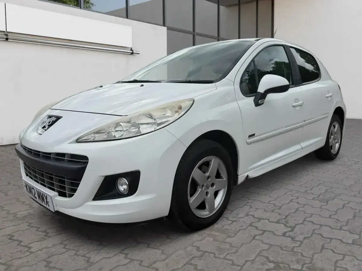 Używany Peugeot 207 Sportium 2012 Biały Hatchback